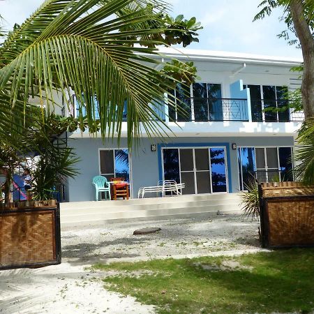 פנגלאו D & B Bluestar Beach Resort מראה חיצוני תמונה