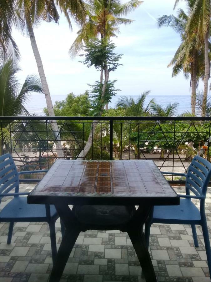 פנגלאו D & B Bluestar Beach Resort מראה חיצוני תמונה
